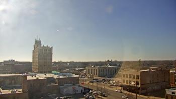 Weather camera view of KSAL Radio - Salina city.