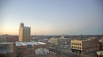 Weather camera view of KSAL Radio - Salina city.