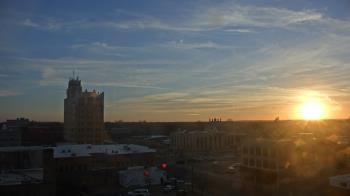 Weather camera view of KSAL Radio - Salina city.