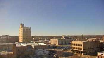 Weather camera view of KSAL Radio - Salina city.