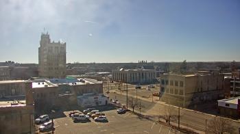 Weather camera view of KSAL Radio - Salina city.