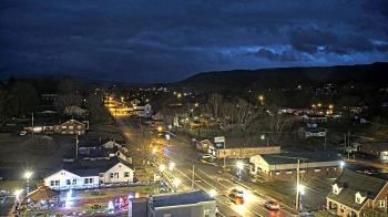 Weather camera view of Russell County Courthouse.