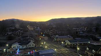 Weather camera view of Russell County Courthouse.