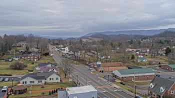 Weather camera view of Russell County Courthouse.