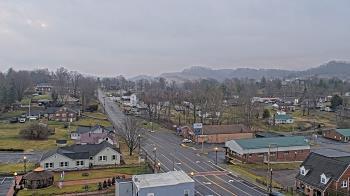 Weather camera view of Russell County Courthouse.