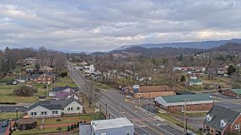 Weather camera view of Russell County Courthouse.