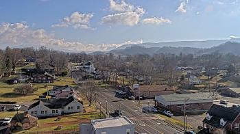 Weather camera view of Russell County Courthouse.