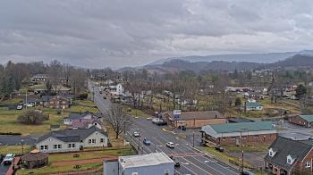 Weather camera view of Russell County Courthouse.