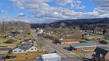 Weather camera view of Russell County Courthouse.