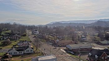 Weather camera view of Russell County Courthouse.