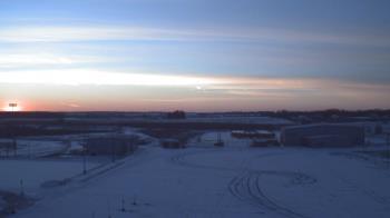 Weather camera view of Lowell MS.