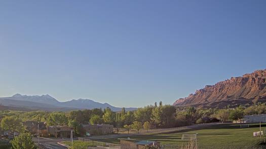 Weather camera view of Grand County HS.
