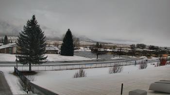 Weather camera view of Mackay Joint SD 182.