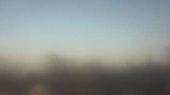 Weather camera view of Lincoln Elementary School.