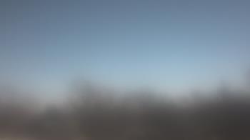 Weather camera view of Lincoln Elementary School.