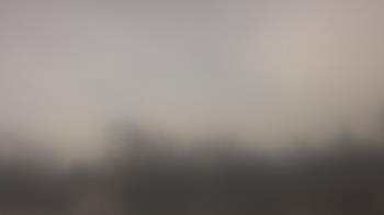 Weather camera view of Lincoln Elementary School.