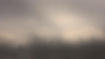 Weather camera view of Lincoln Elementary School.