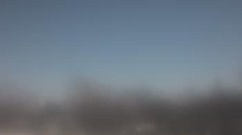 Weather camera view of Lincoln Elementary School.