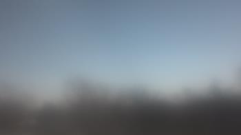 Weather camera view of Lincoln Elementary School.