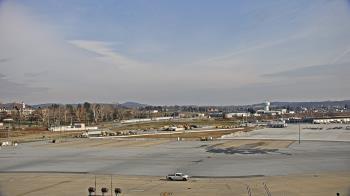 Weather camera view of Harrisburg International Airport.