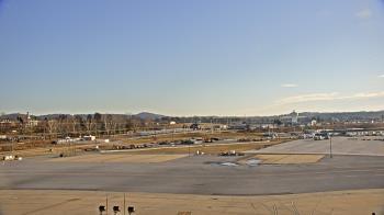 Weather camera view of Harrisburg International Airport.