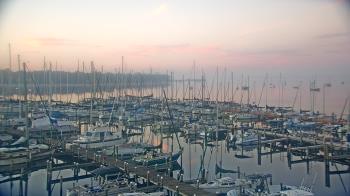 Weather camera view of Mandarin Holiday Marina.