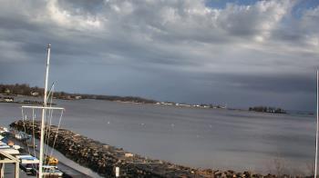 Weather camera view of Beach Point Club.