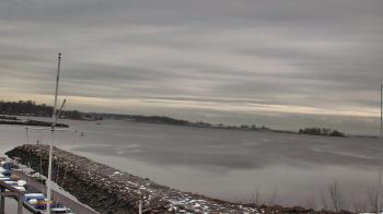 Weather camera view of Beach Point Club.
