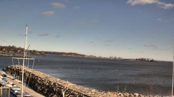 Weather camera view of Beach Point Club.