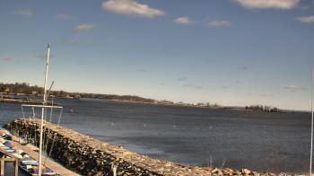 Weather camera view of Beach Point Club.