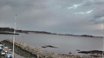 Weather camera view of Beach Point Club.