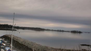 Weather camera view of Beach Point Club.