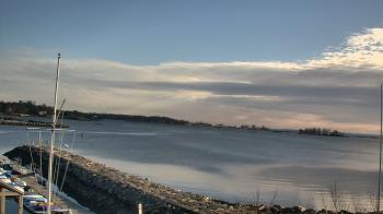 Weather camera view of Beach Point Club.