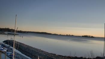 Weather camera view of Beach Point Club.