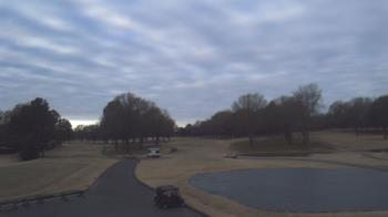 Weather camera view of Windyke Country Club.