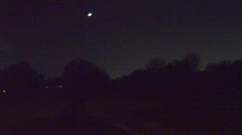 Weather camera view of Windyke Country Club.