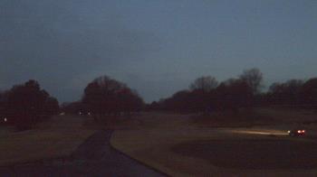 Weather camera view of Windyke Country Club.