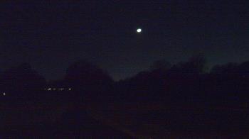 Weather camera view of Windyke Country Club.