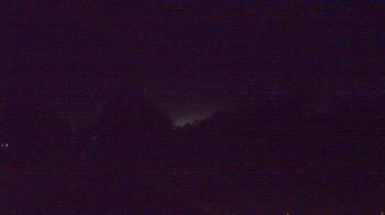 Weather camera view of Windyke Country Club.