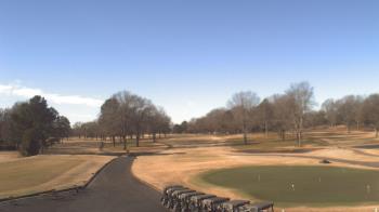 Weather camera view of Windyke Country Club.