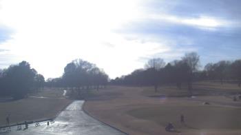 Weather camera view of Windyke Country Club.