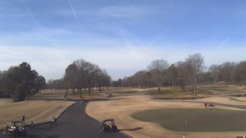 Weather camera view of Windyke Country Club.