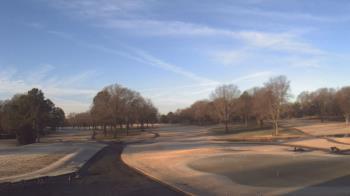 Weather camera view of Windyke Country Club.