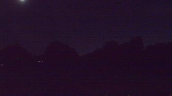 Weather camera view of Windyke Country Club.