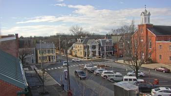 Weather camera view of A&M Pizza.