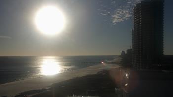 Weather camera view of Island House Hotel.