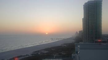 Weather camera view of Island House Hotel.
