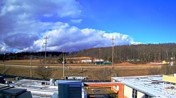 Weather camera view of New Bloomfield ES.