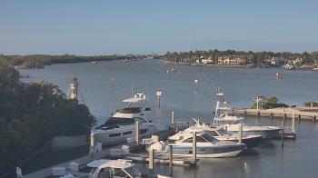 Weather camera view of Hamilton Harbor Yacht Club.