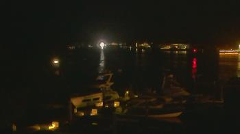 Weather camera view of Hamilton Harbor Yacht Club.